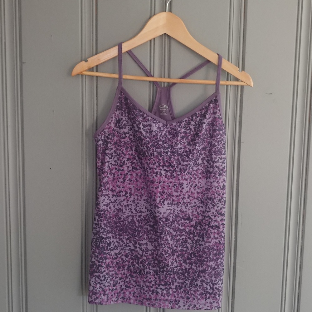 Workout tank top with built in bra